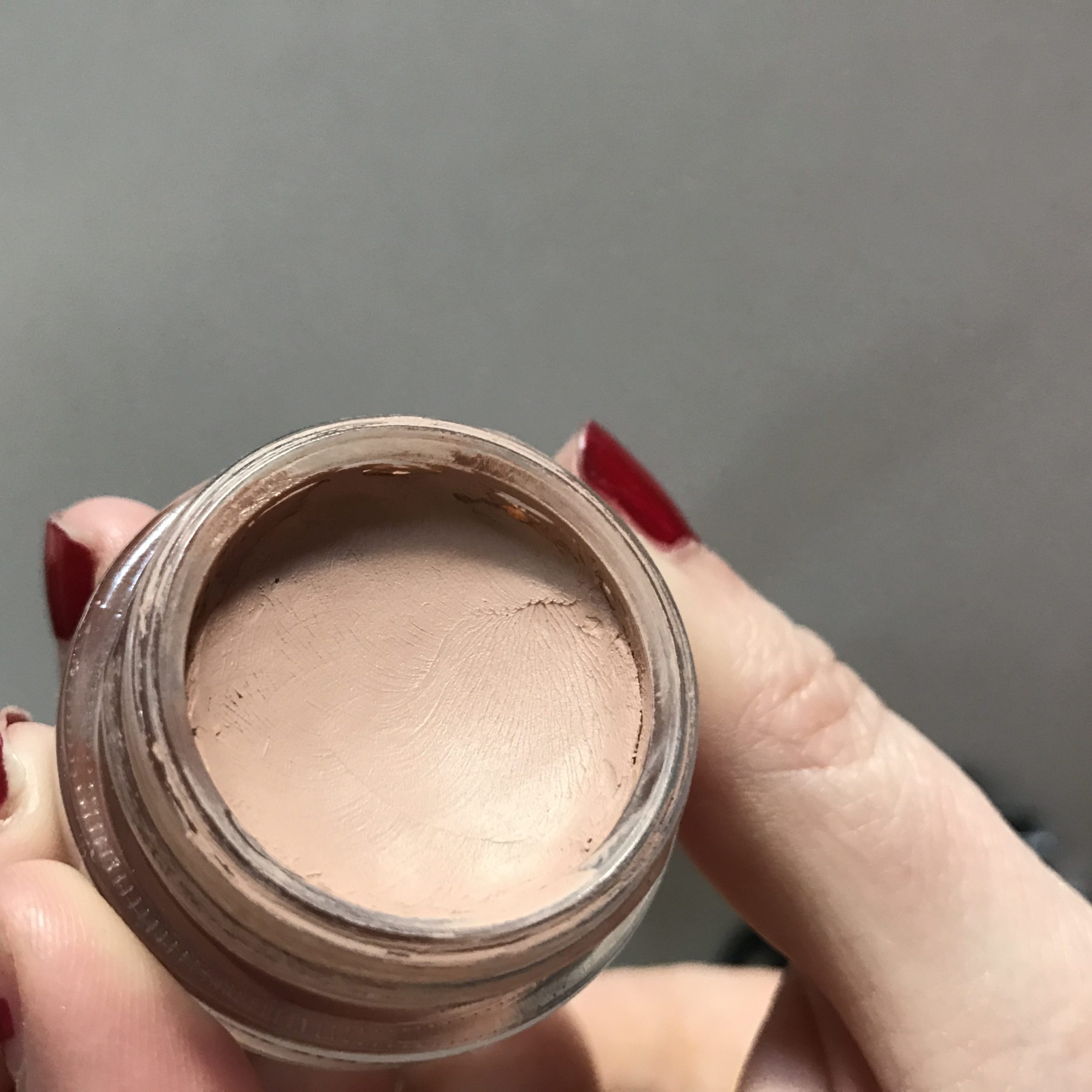 mac paint pot for darker skin